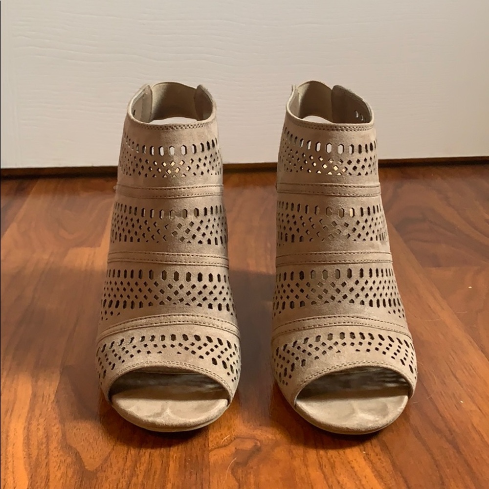 Lauren Conrad Heeled Open Toe Sandals